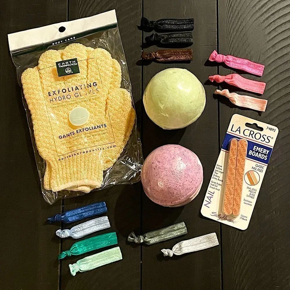 NWT! Beauty Bundlle w/ Exfoliating Gloves, Emory Boards, Bath Bombs & Hair-Ties.
